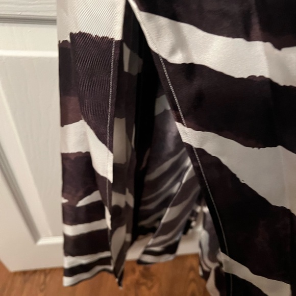 Chocolate Brown Animal Strip Print Silk Maxi Dress 👗 - Picture 5 of 8